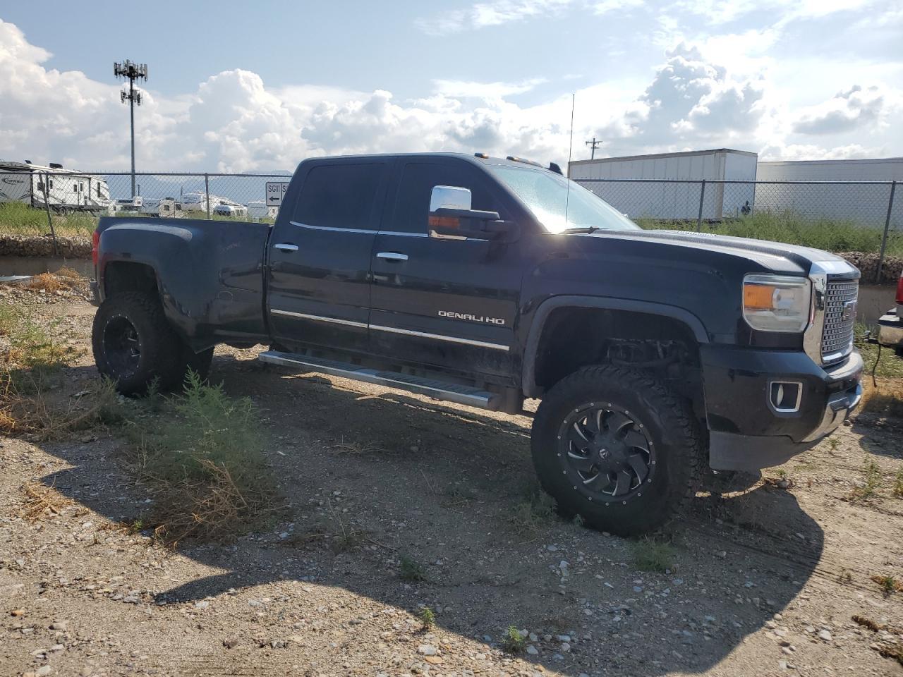 2015 GMC Sierra K3500 Denali - Фото 4