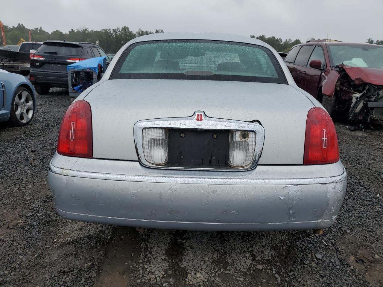 2001 Lincoln Town Car Signature - Фото 6