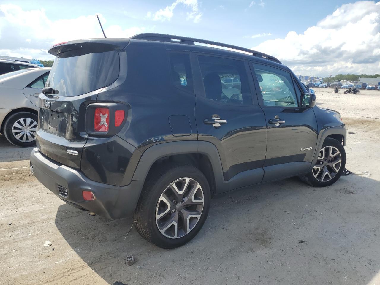 2015 Jeep Renegade Latitude - Фото 3