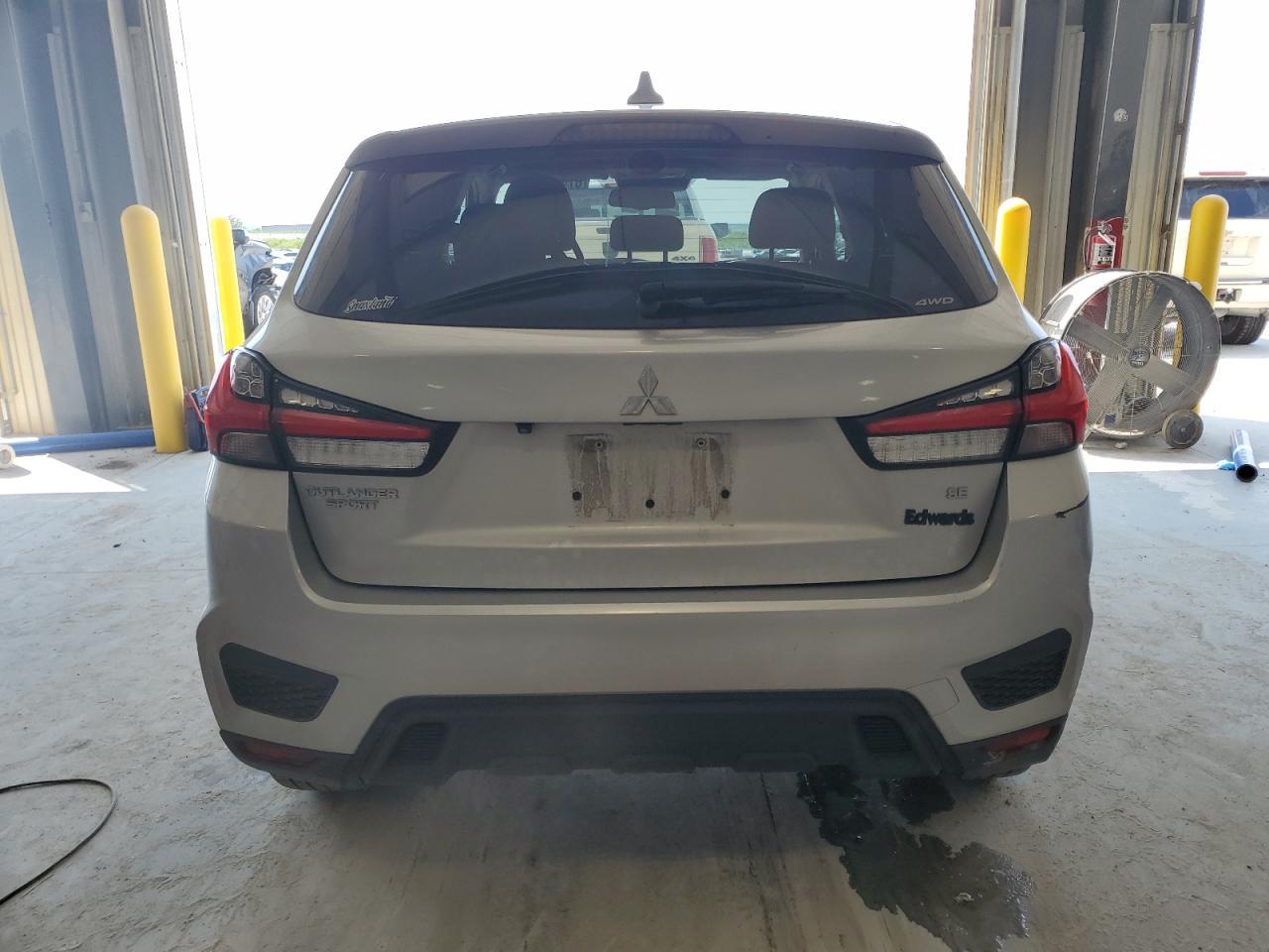 2020 Mitsubishi Outlander Sport Es - Image 6