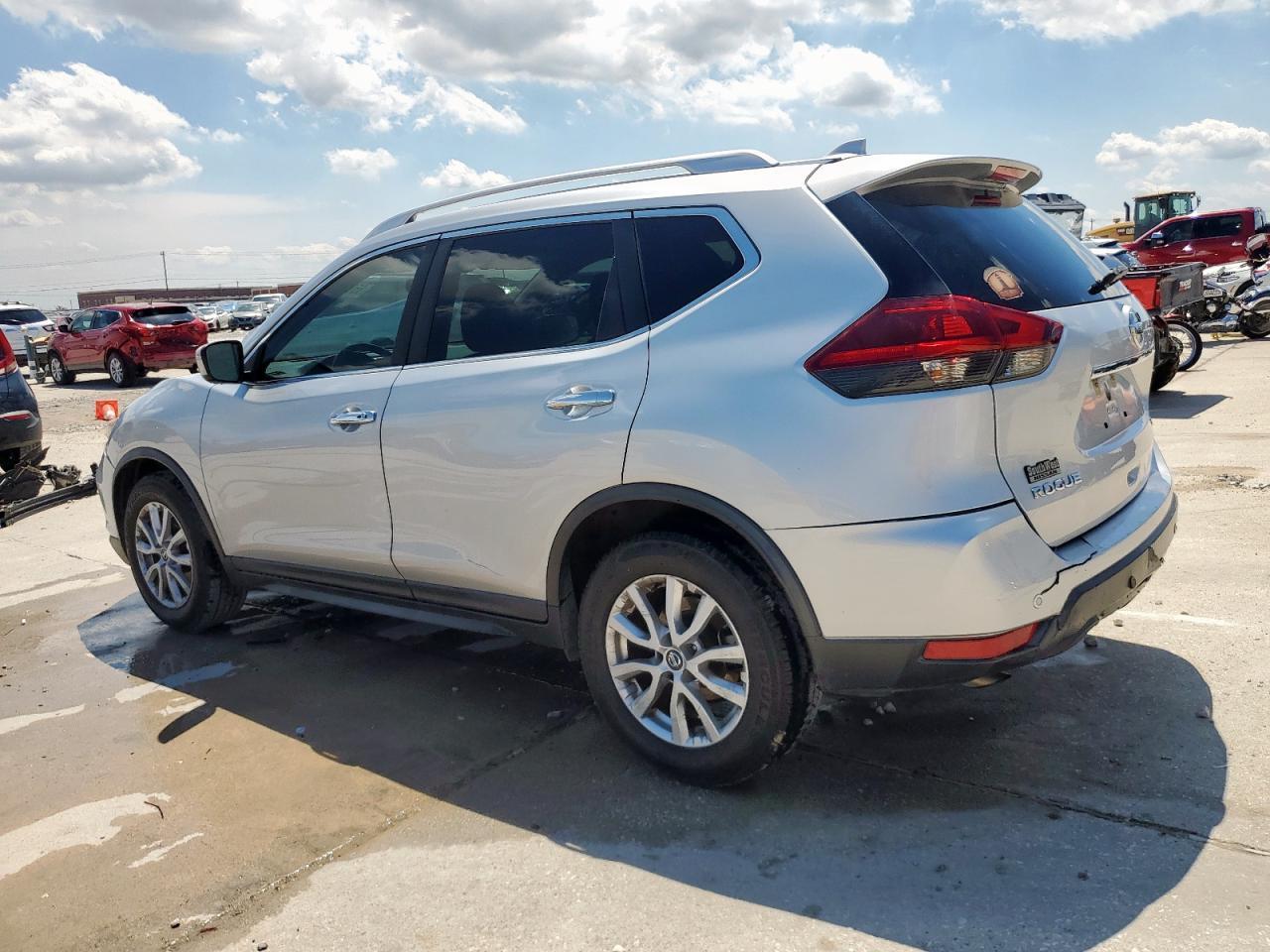 2020 Nissan Rogue S - Image 2