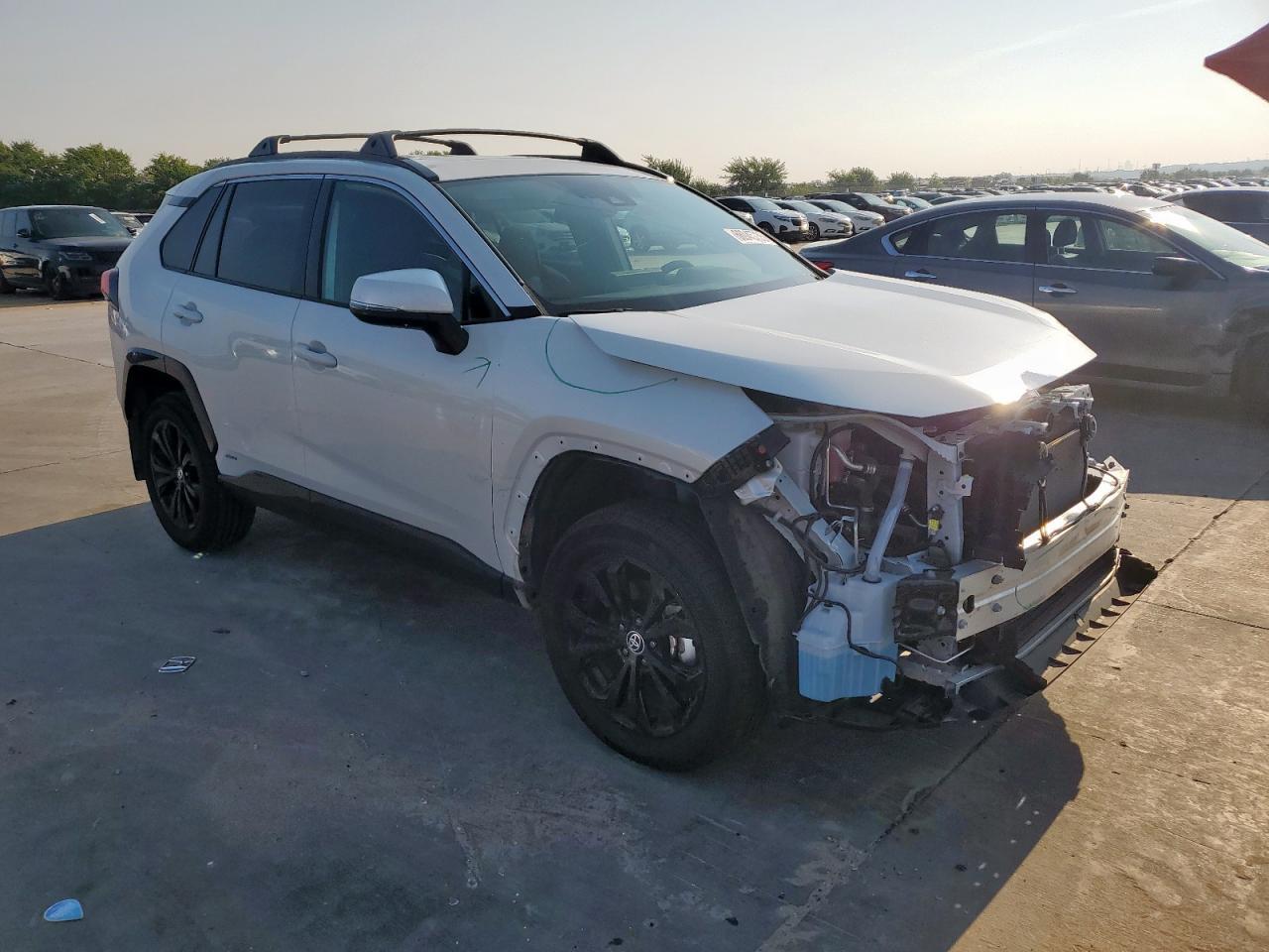 2024 Toyota Rav4 Se - Image 4