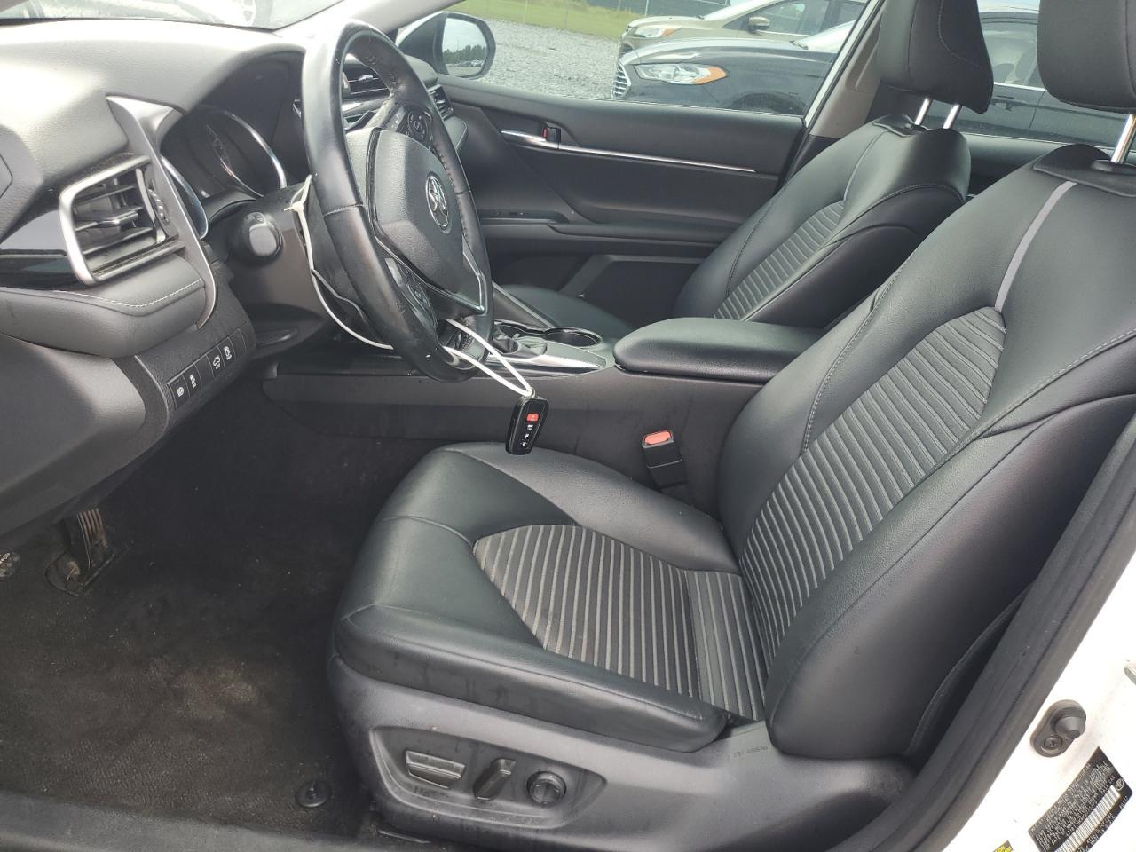 2019 Toyota Camry Se - Фото 7
