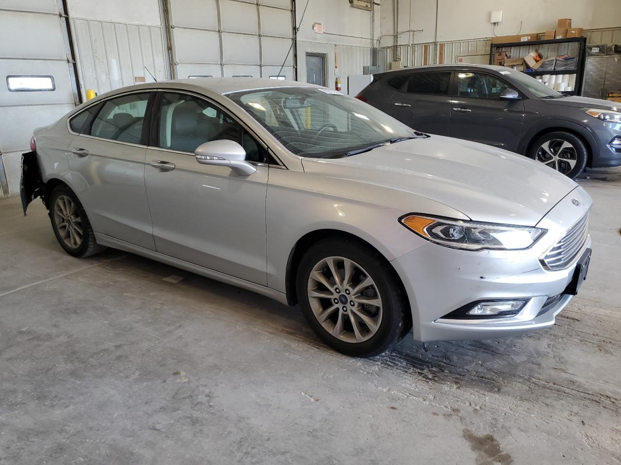 2017 Ford Fusion Se - Image 4