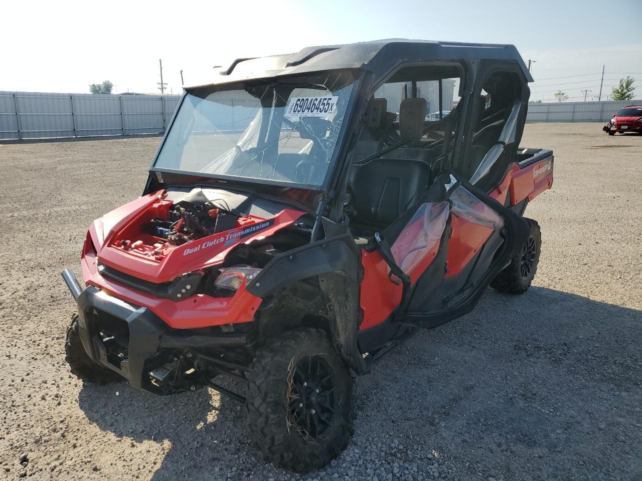 2023 Honda Sxs1000 M6D - Фото 2