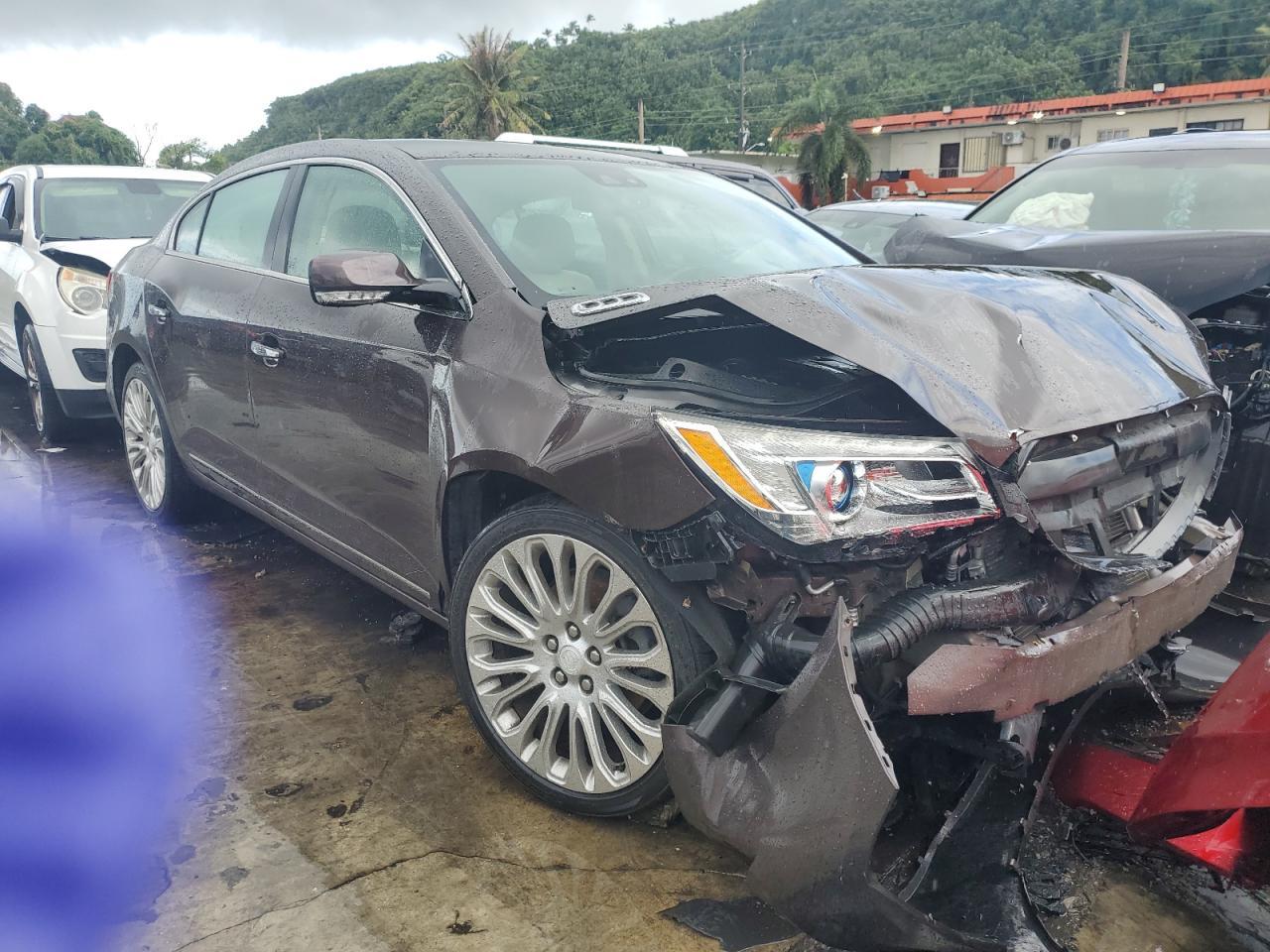 2016 Buick Lacrosse Premium - Image 4