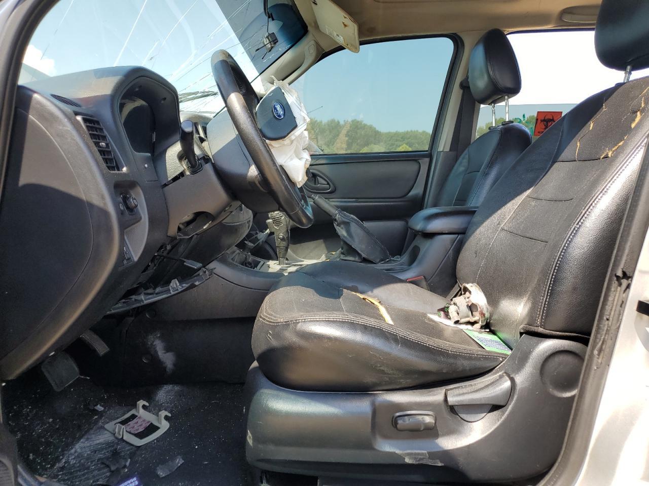 2005 Ford Escape Limited - Фото 7