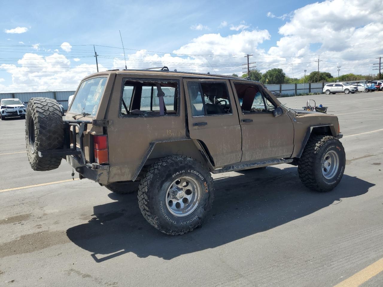 1990 Jeep Cherokee Laredo - Image 3