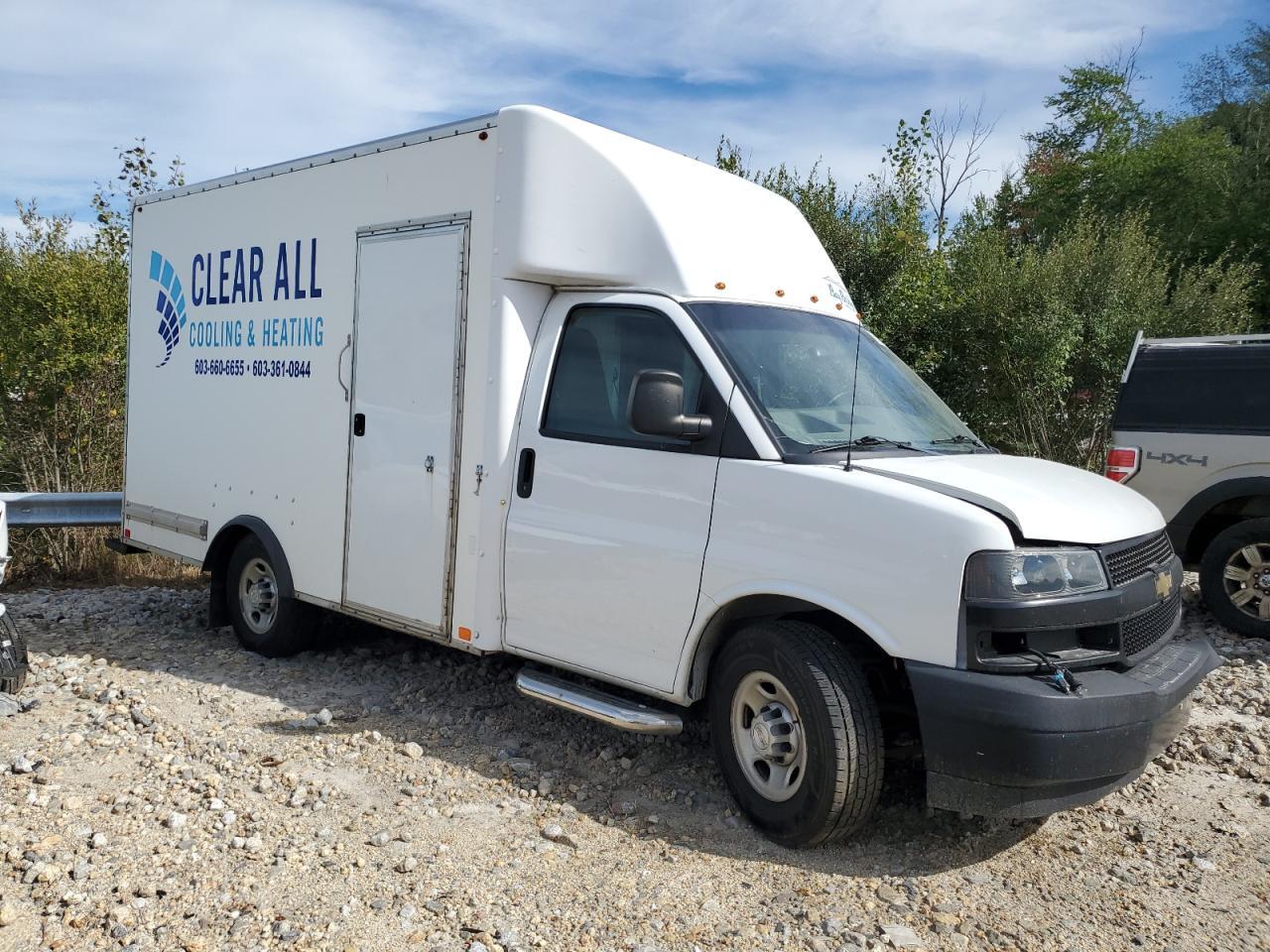 2018 Chevrolet Express G3500 - Image 4