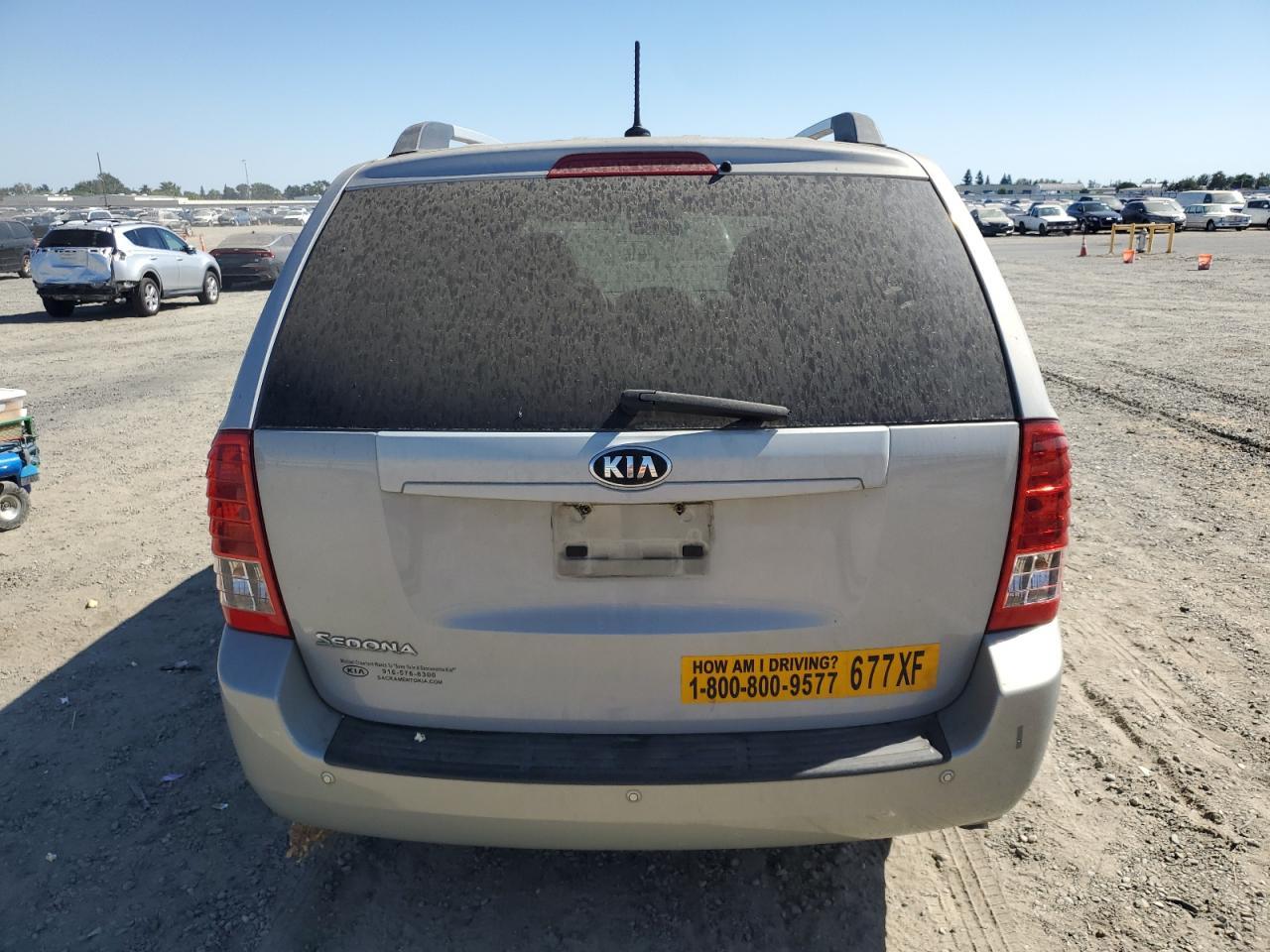 2014 Kia Sedona Lx - Фото 6