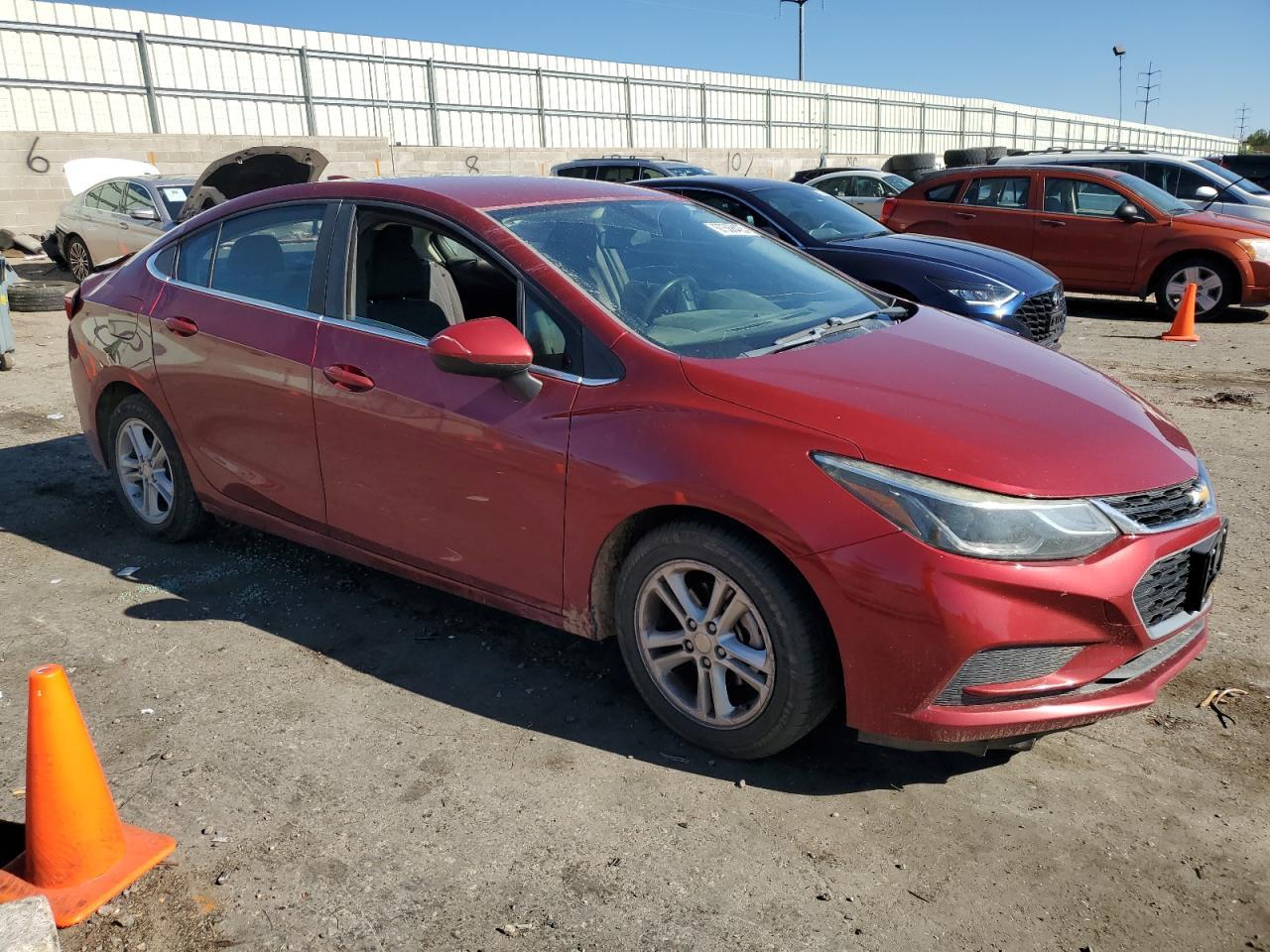 2018 Chevrolet Cruze Lt - Image 4