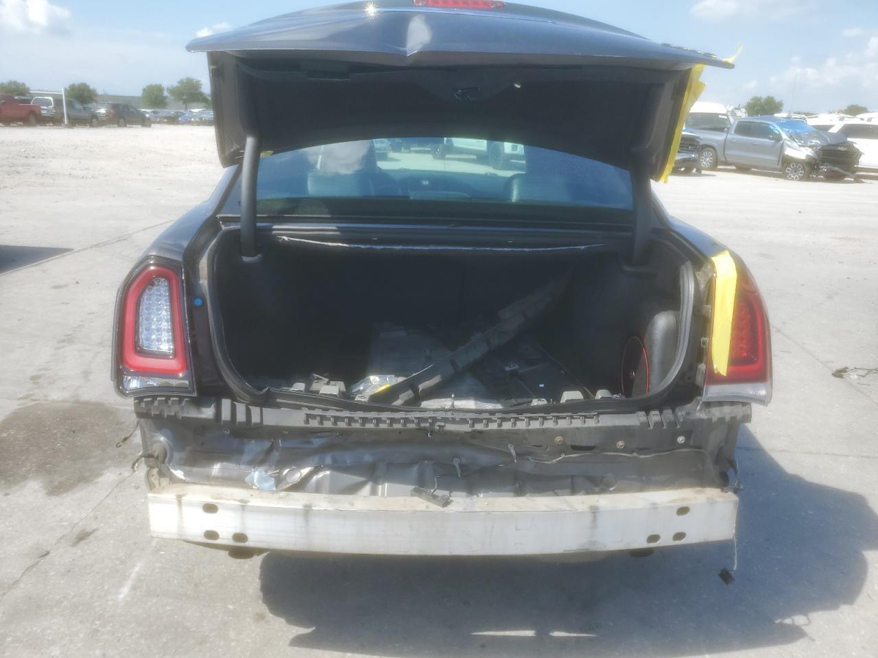 2017 Chrysler 300 S - Фото 6