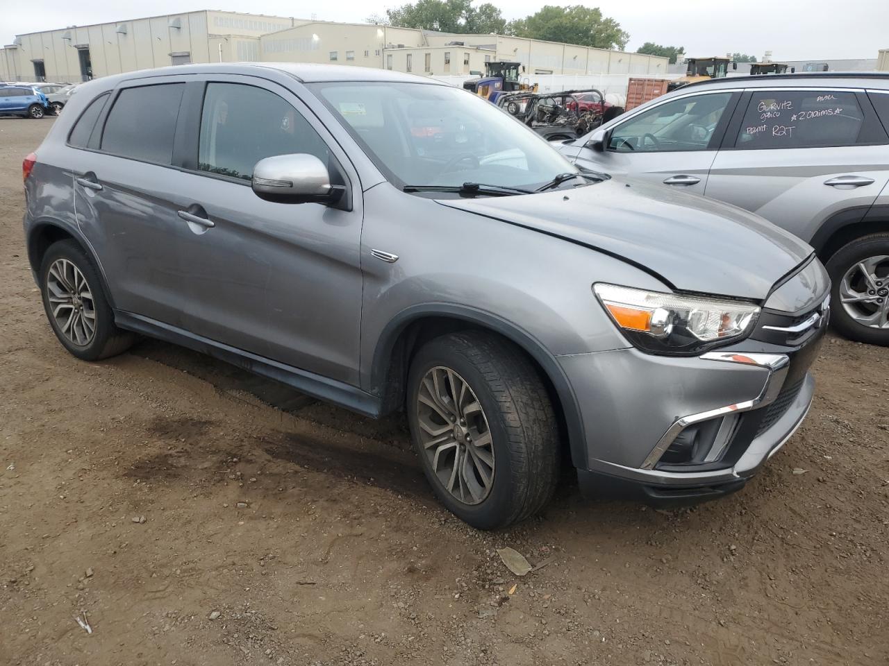 2019 Mitsubishi Outlander Sport Se - Фото 4