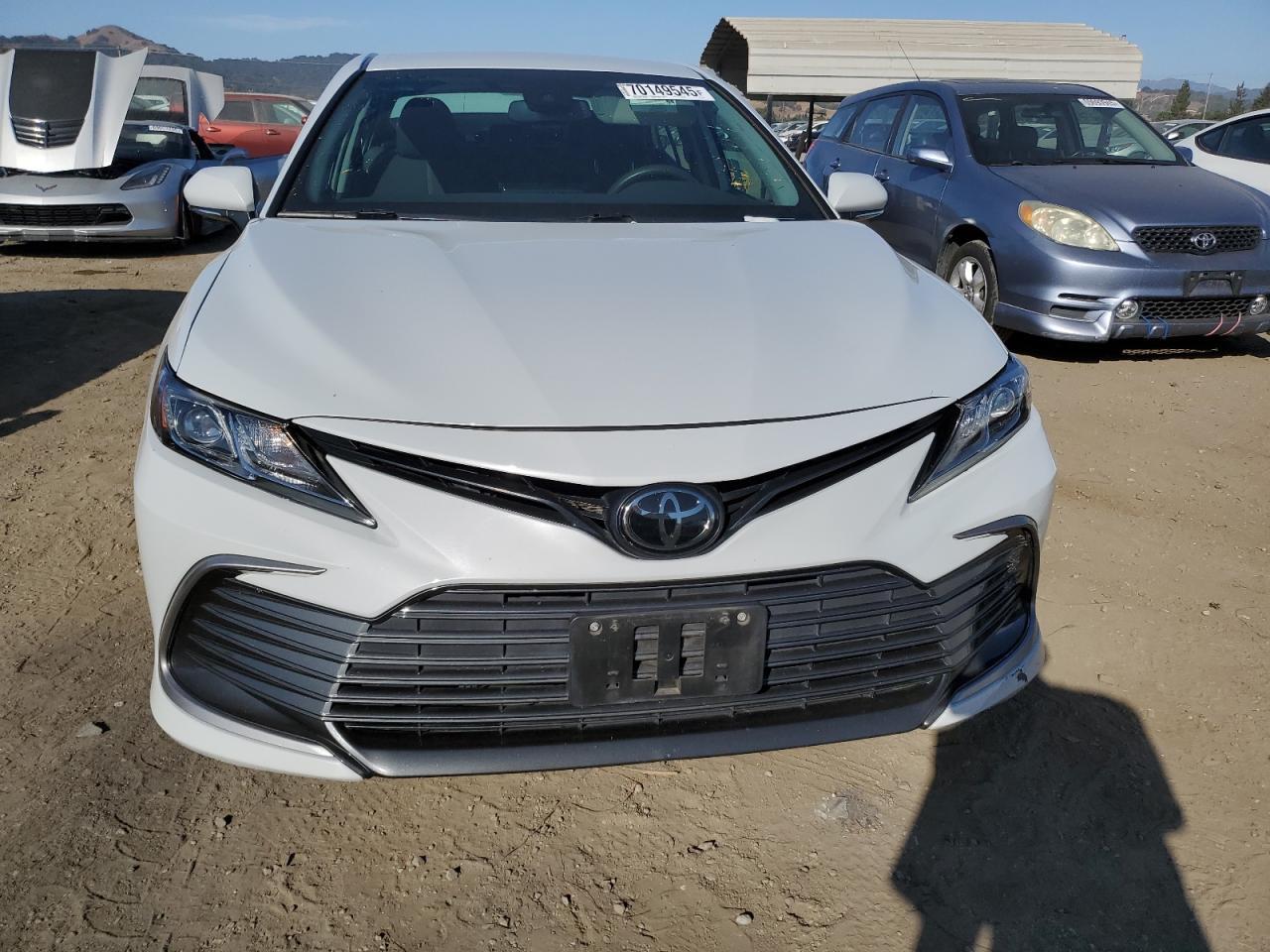 2022 Toyota Camry Le - Фото 5