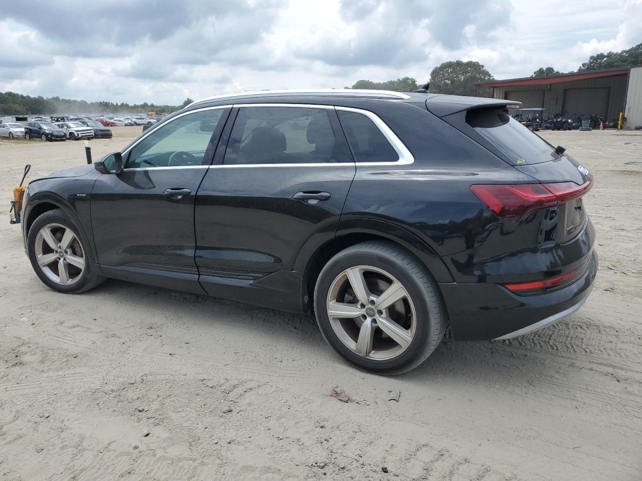 2019 Audi E-Tron Premium Plus - Фото 2