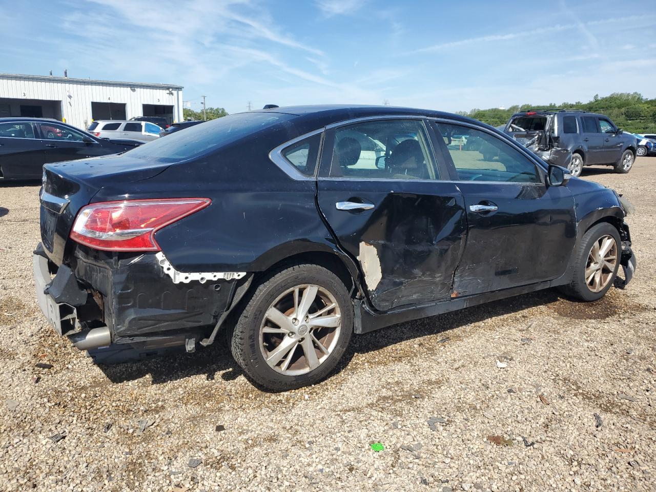 2013 Nissan Altima 2.5 - Image 3