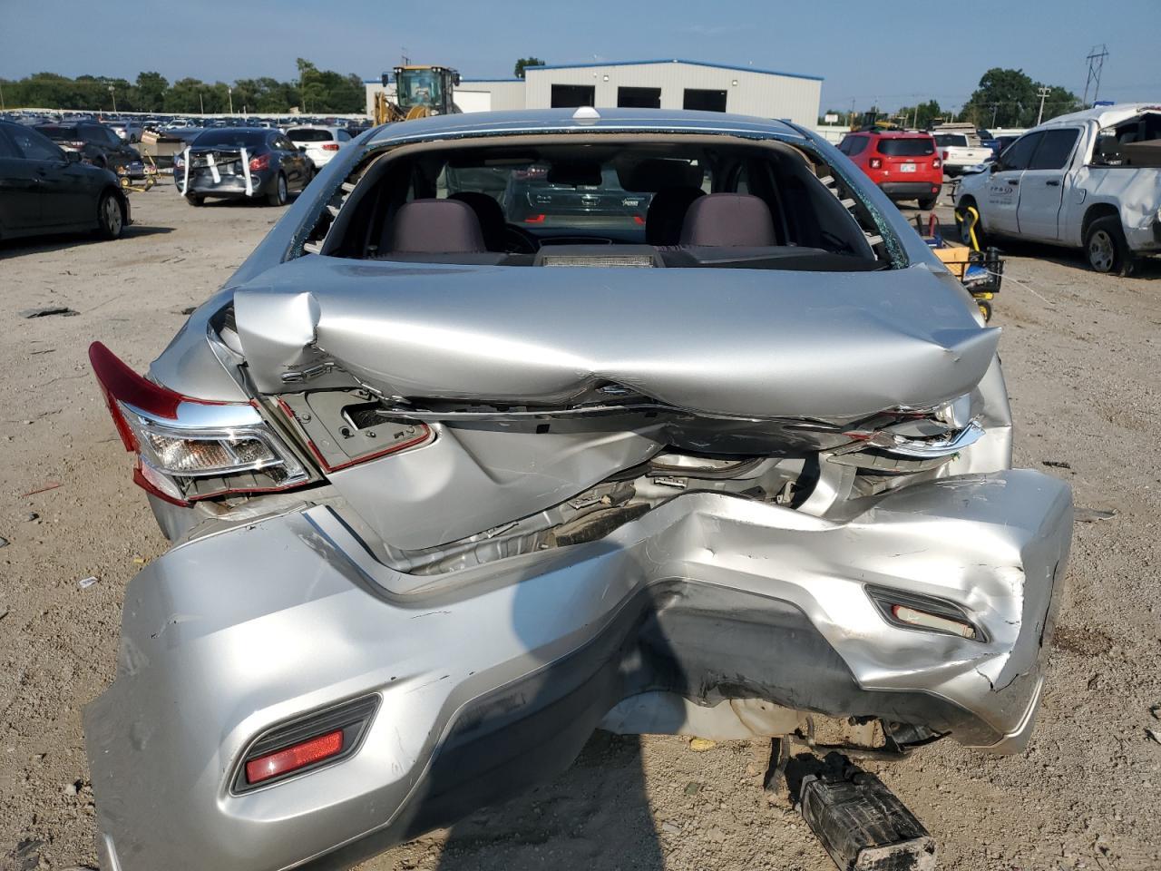 2017 Nissan Sentra S - Image 6