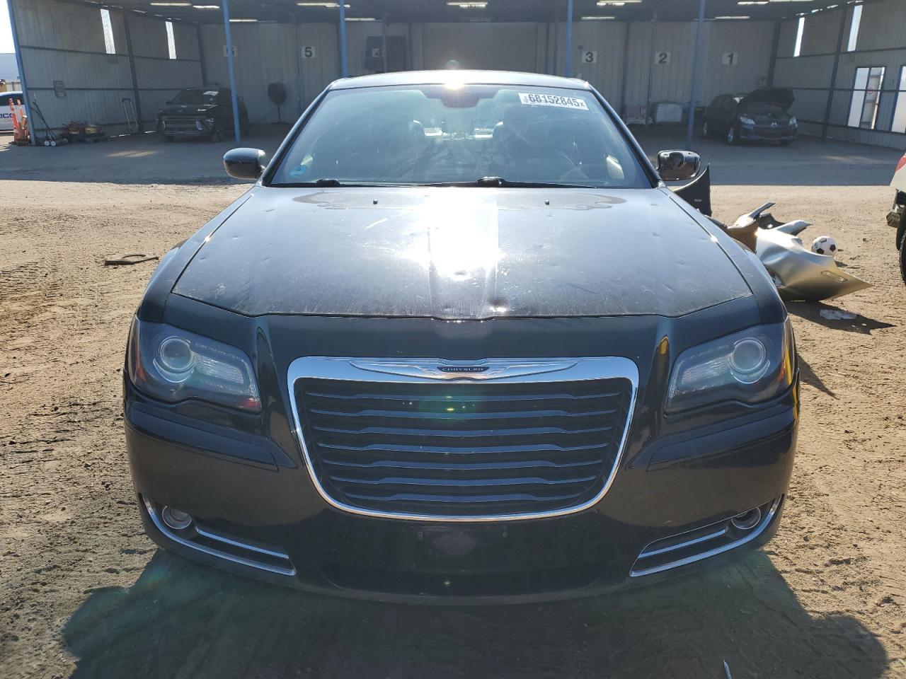 2013 Chrysler 300 S - Image 5
