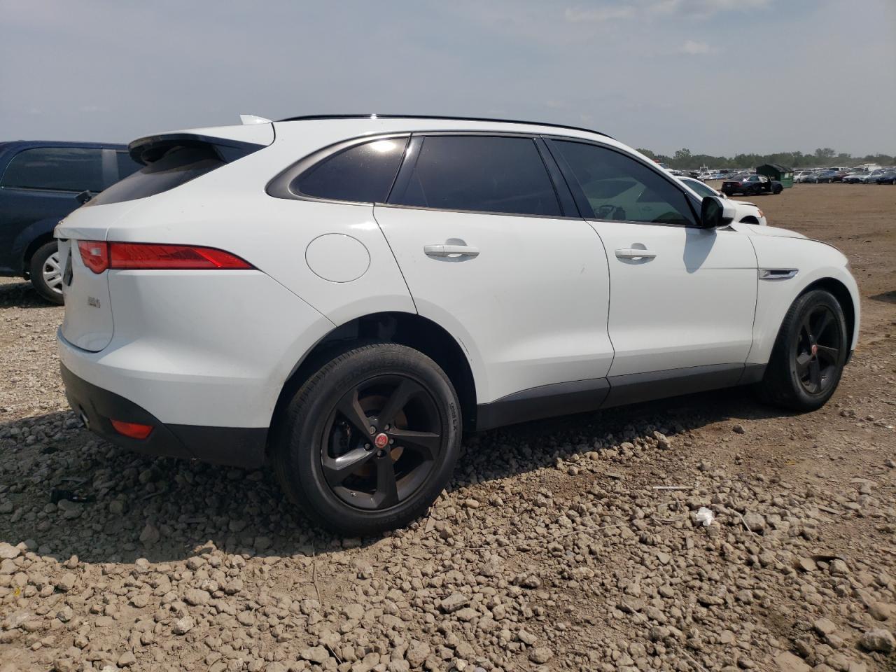 2018 Jaguar F-Pace Premium - Фото 3