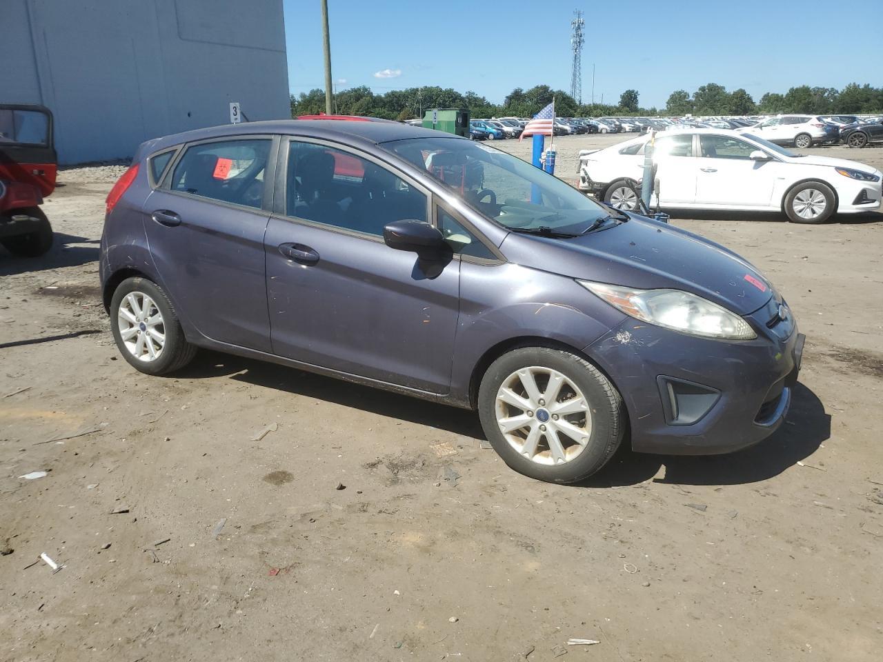 2012 Ford Fiesta Se - Image 4