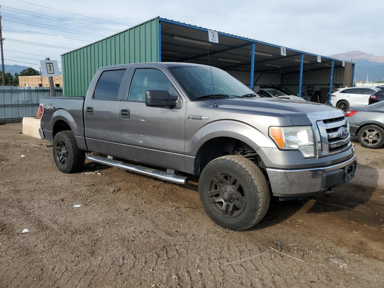 2010 Ford F150 Supercrew - Image 4