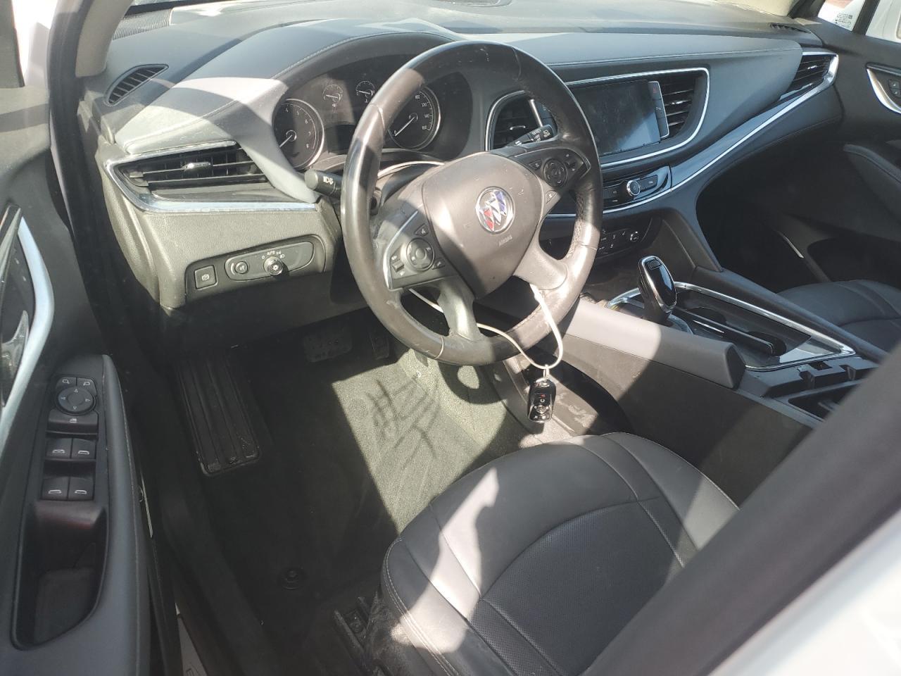 2020 Buick Enclave Essence - Image 2
