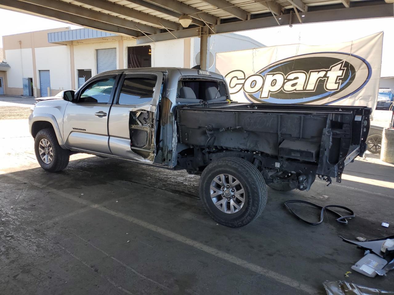 2017 Toyota Tacoma Double Cab - Фото 2