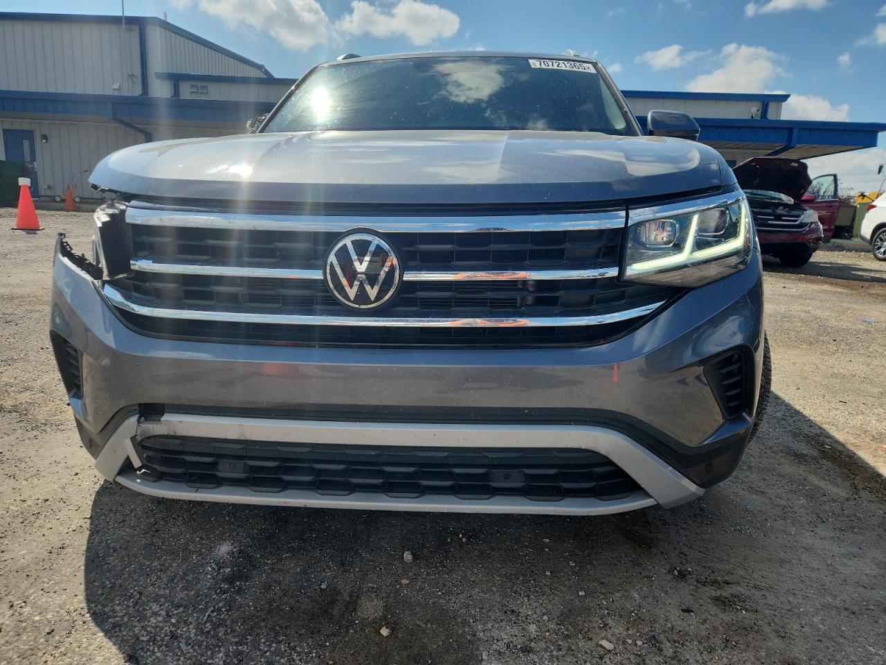 2023 Volkswagen Atlas Cross Sport Sel - Image 5