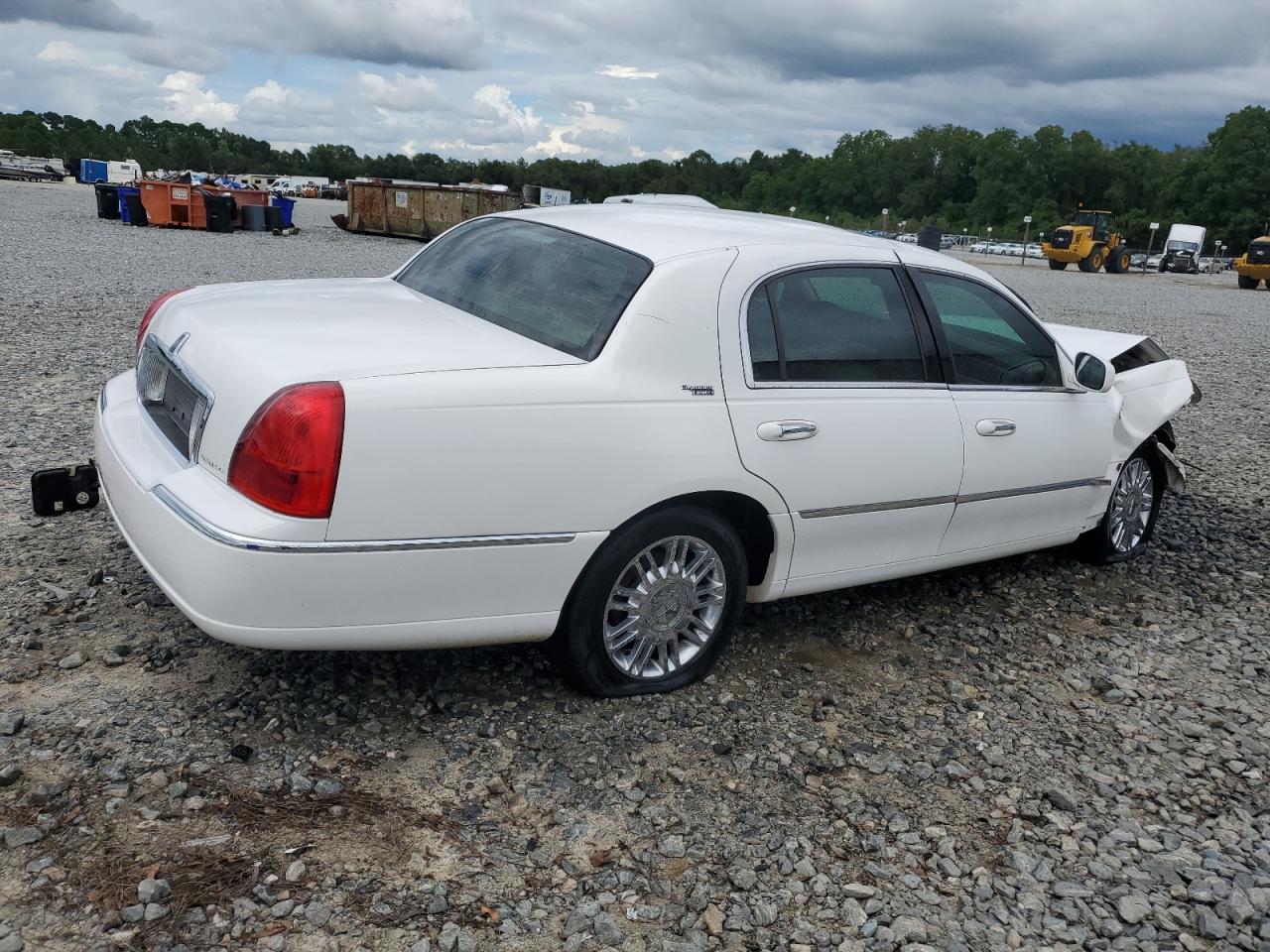 2006 Lincoln Town Car Signature Limited - Фото 3