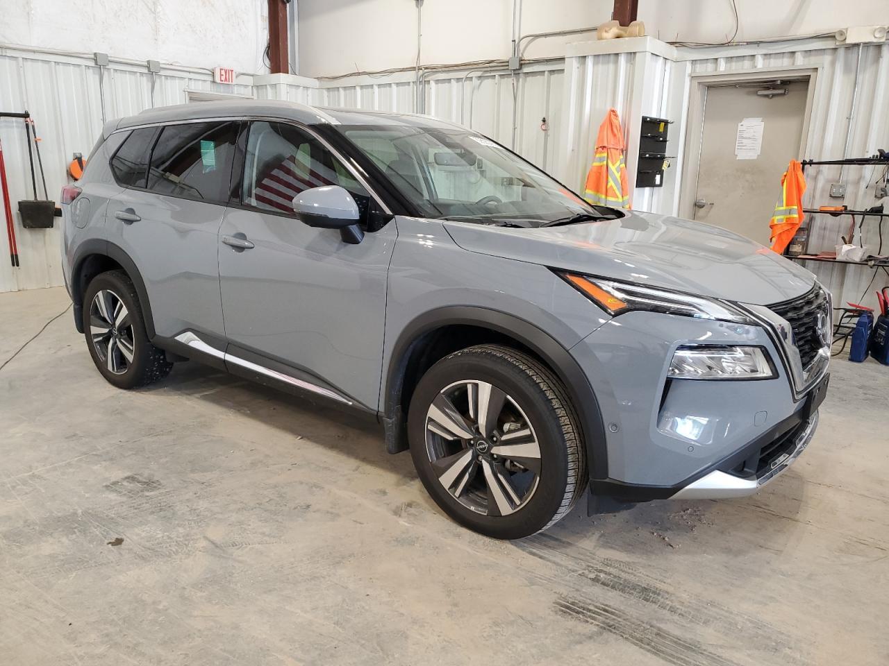 2023 Nissan Rogue Platinum - Фото 4