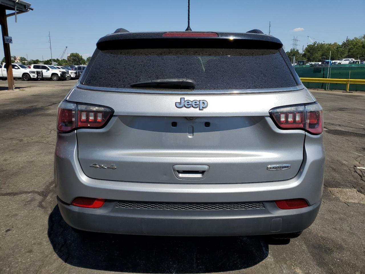 2018 Jeep Compass Latitude - Фото 6