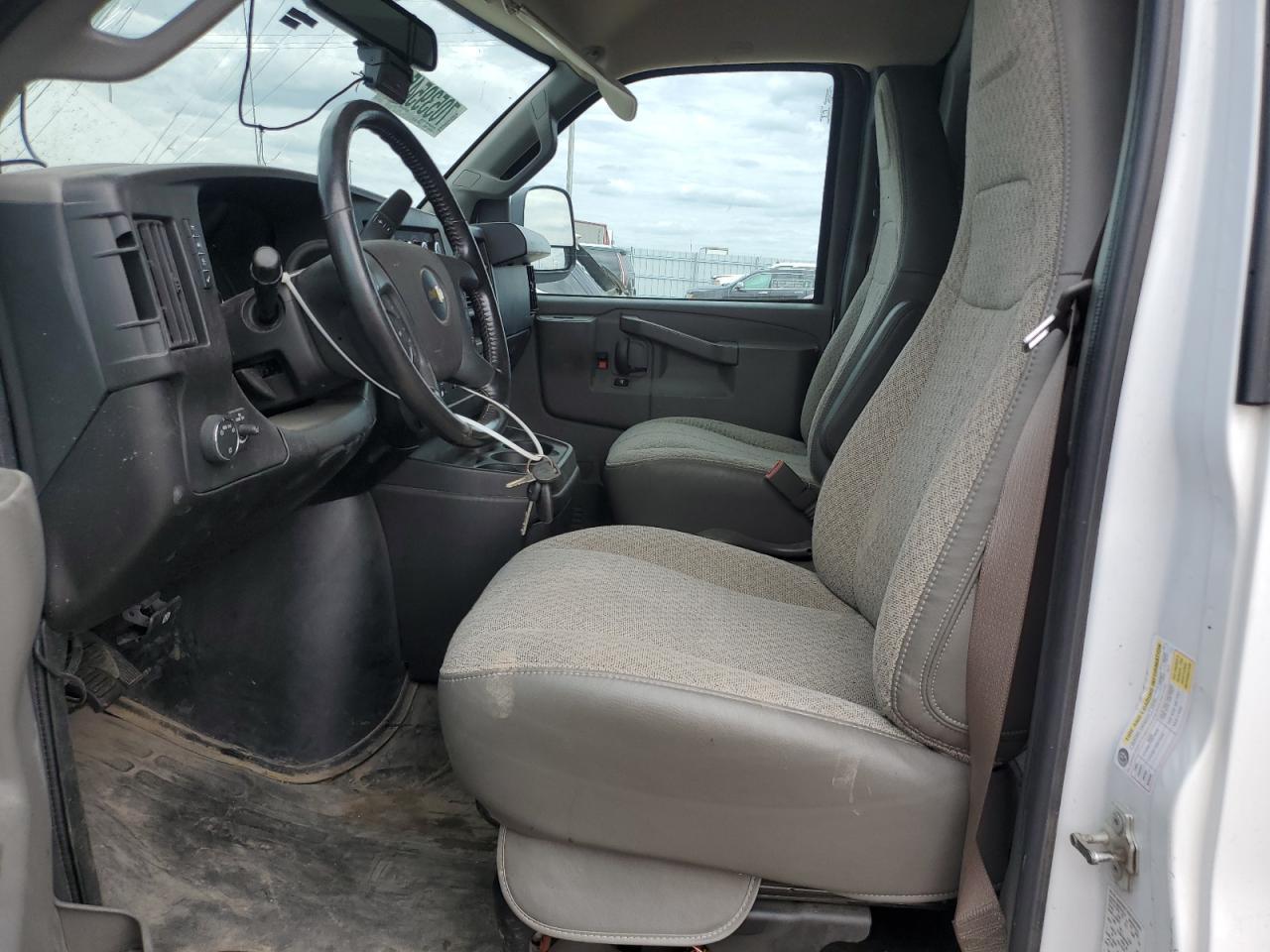 2023 Chevrolet Express G3500 - Фото 7