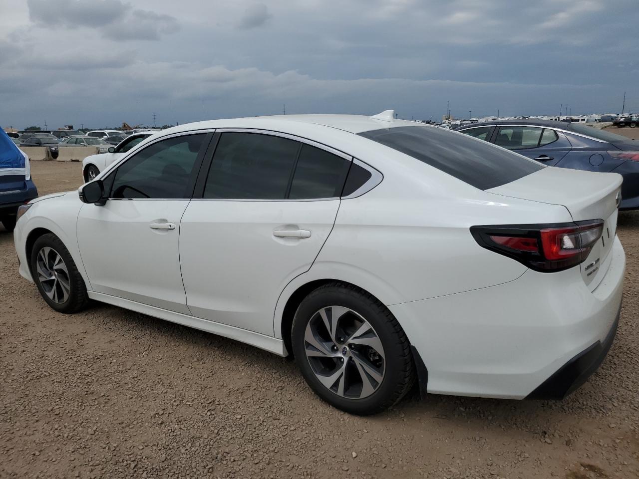 2020 Subaru Legacy Premium - Фото 2