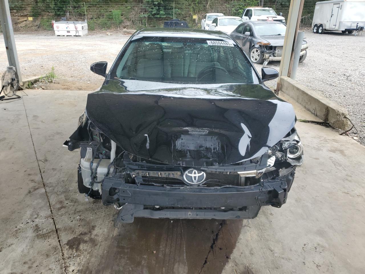 2017 Toyota Camry Le - Фото 5