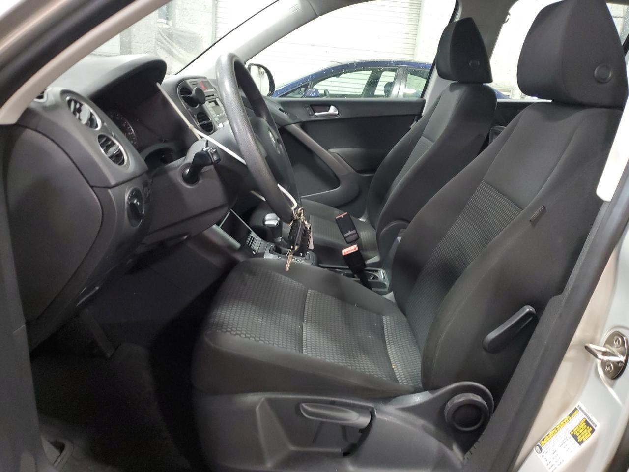 2009 Volkswagen Tiguan S - Фото 7