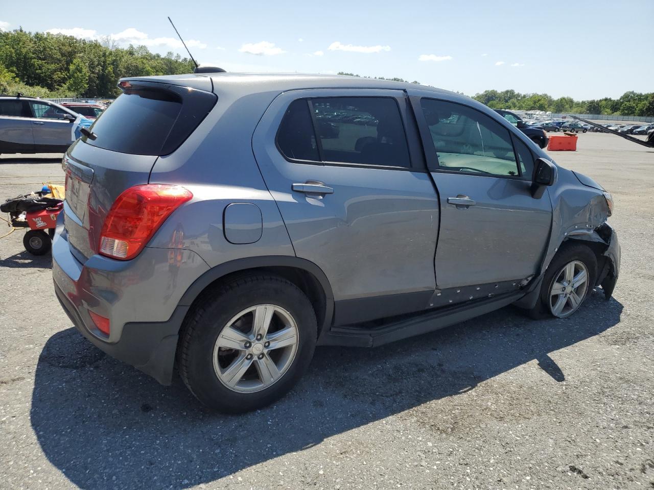2020 Chevrolet Trax Ls - Фото 3