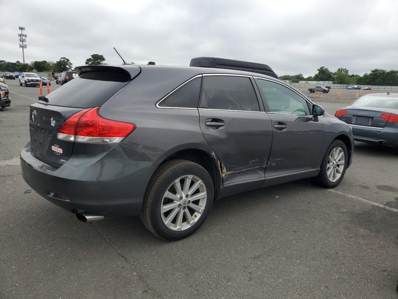 2010 Toyota Venza - Фото 3