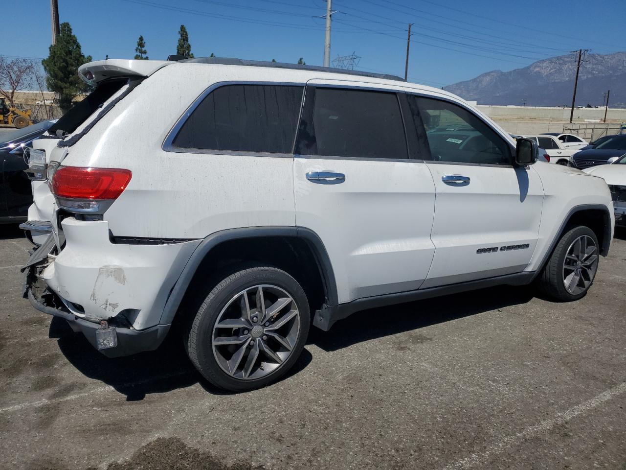 2017 Jeep Grand Cherokee Limited - Image 3