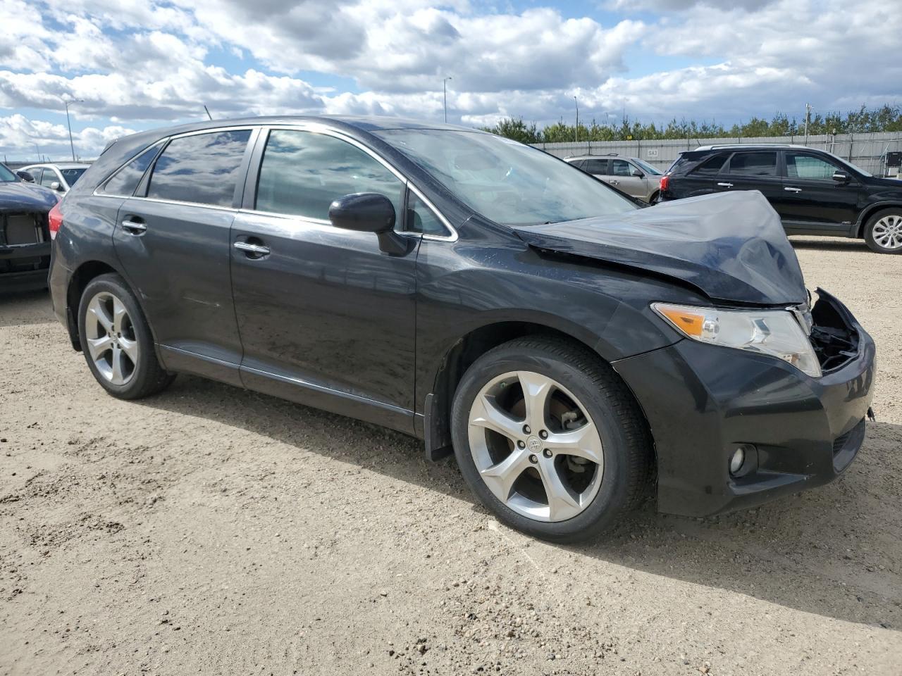 2011 Toyota Venza - Image 4