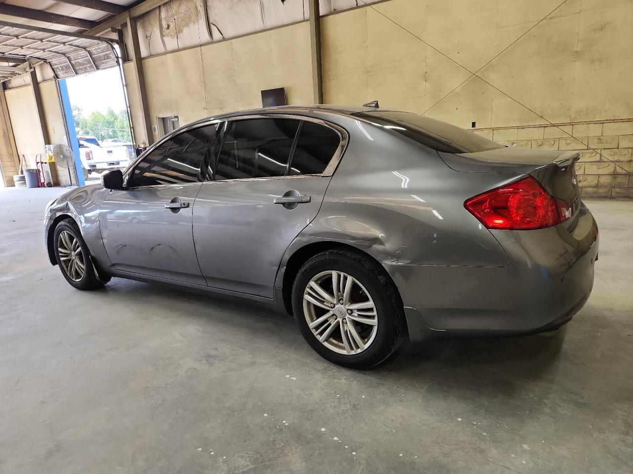 2011 Infiniti G37 - Image 2