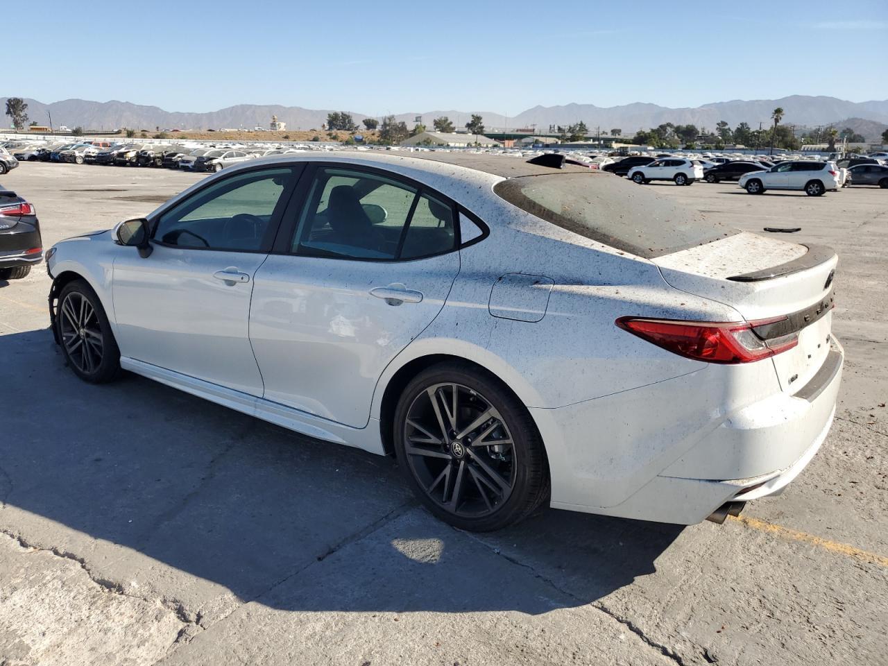 2025 Toyota Camry Xse - Фото 2