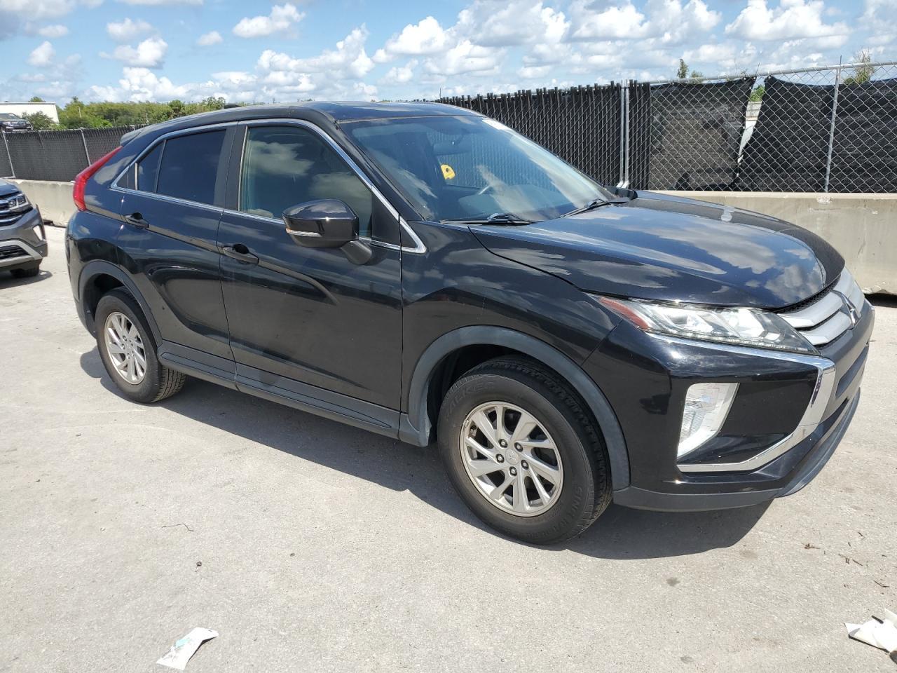 2019 Mitsubishi Eclipse Cross Es - Image 4