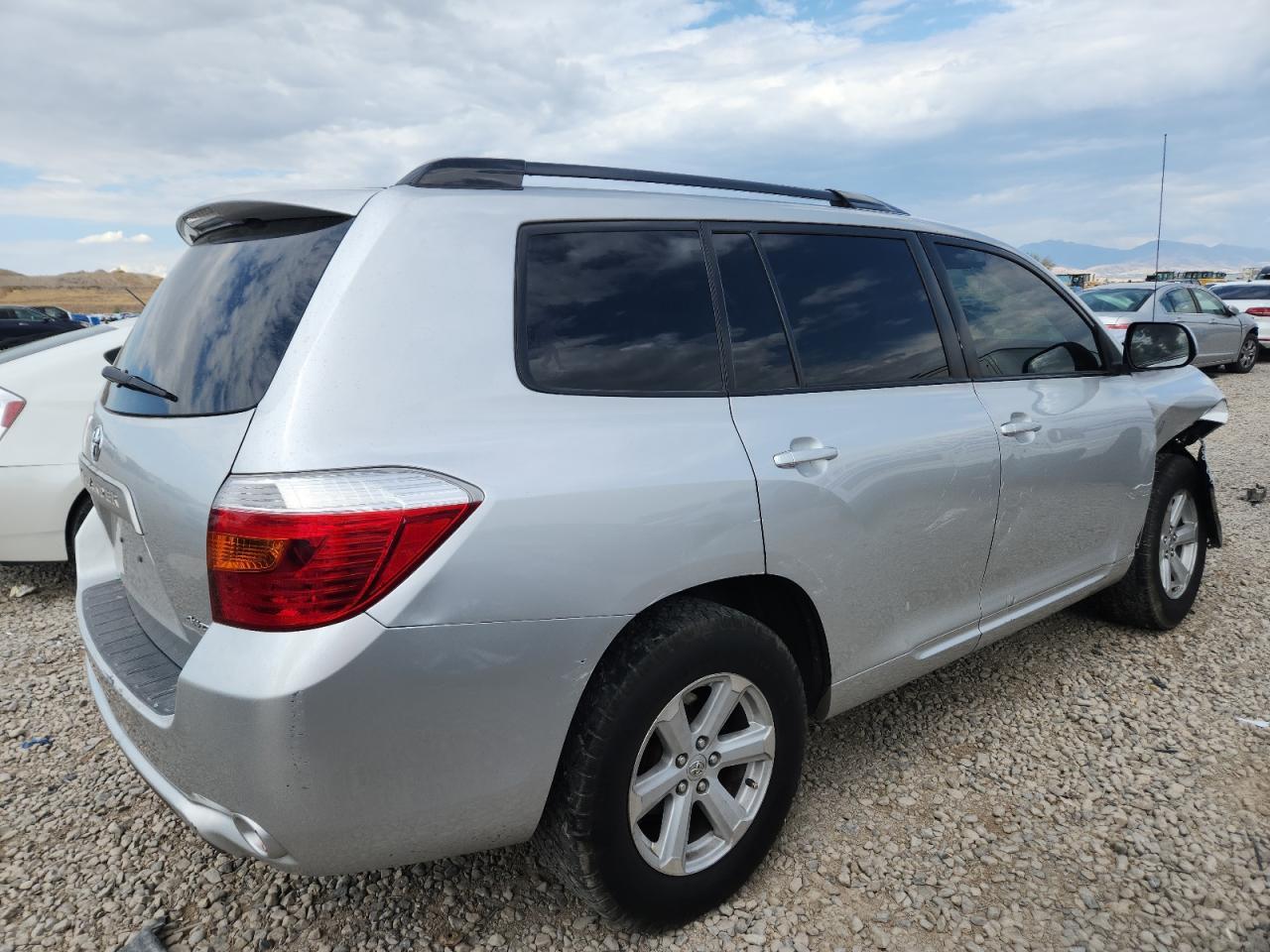2010 Toyota Highlander - Image 3