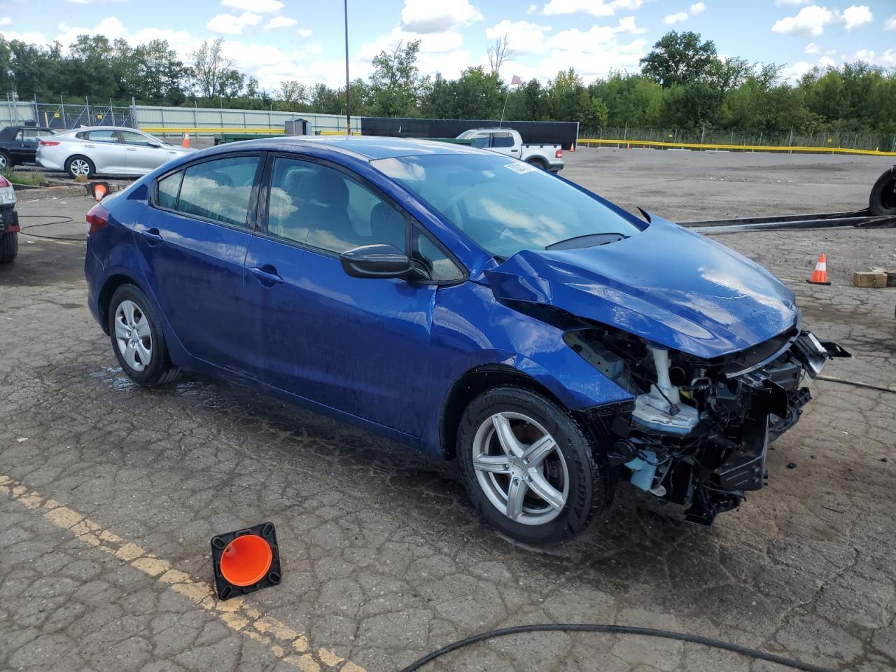 2017 Kia Forte Lx - Фото 4