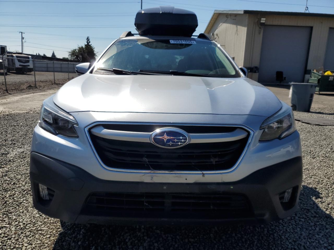 2022 Subaru Outback Premium - Image 5