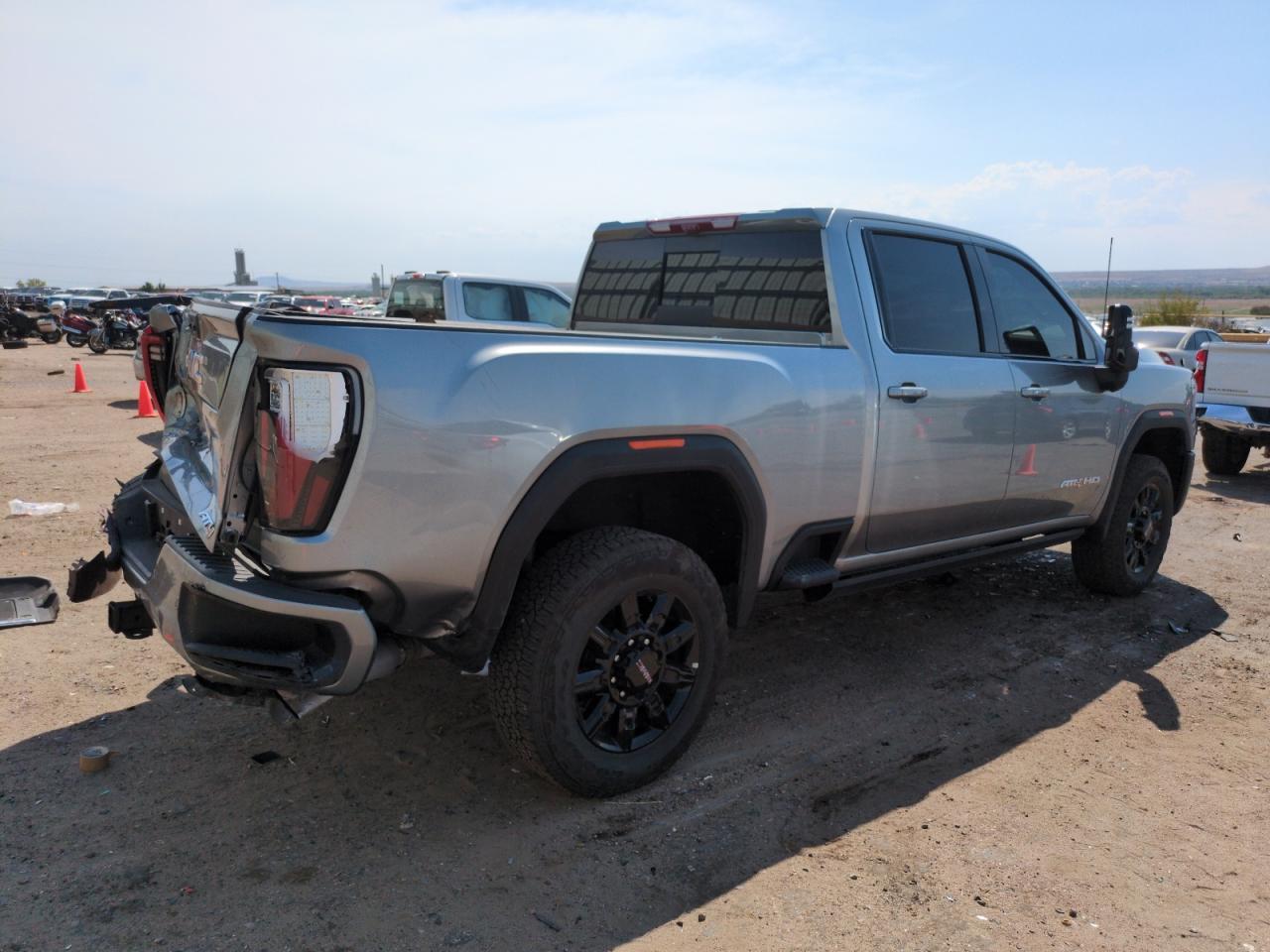 2025 GMC Sierra K2500 At4 - Фото 3