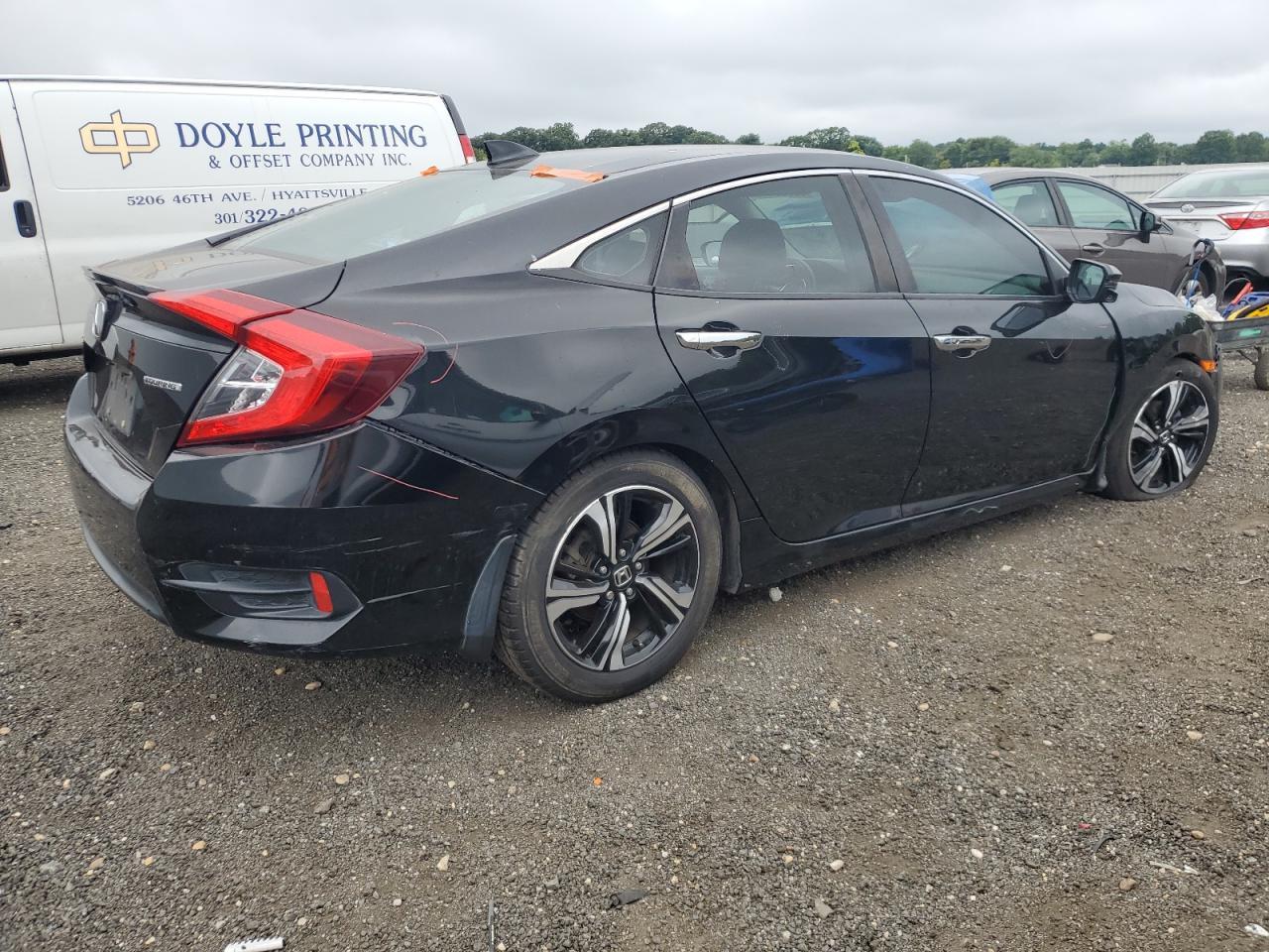 2016 Honda Civic Touring - Фото 3