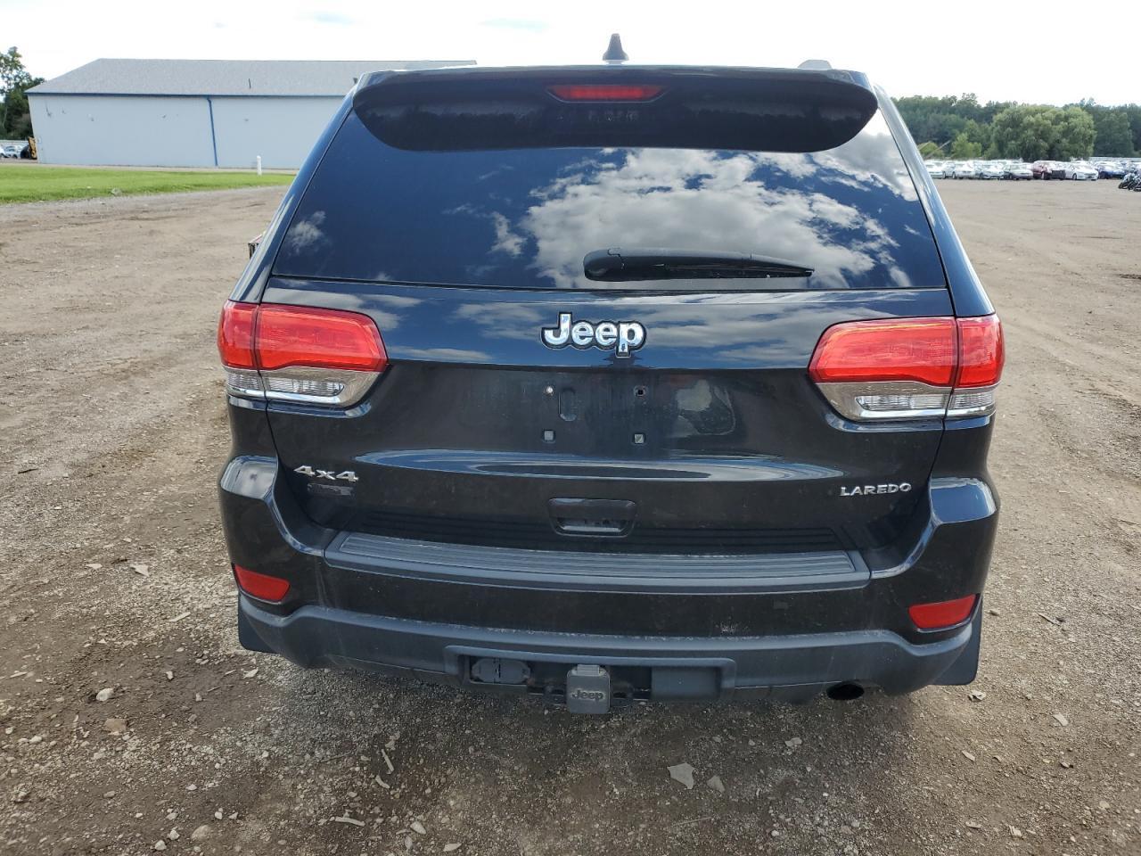 2014 Jeep Grand Cherokee Laredo - Image 6