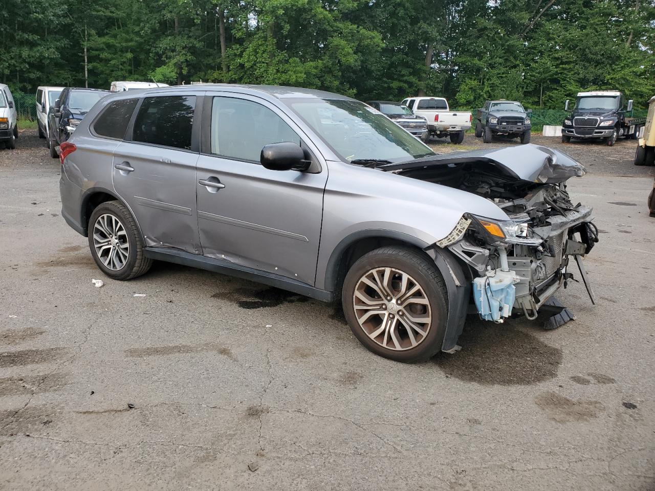 2016 Mitsubishi Outlander Se - Фото 4