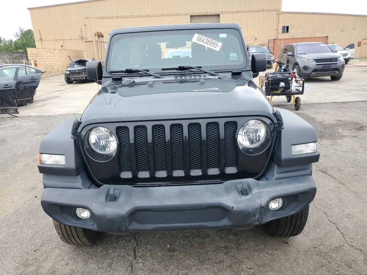 2020 Jeep Wrangler Unlimited Sport - Фото 5